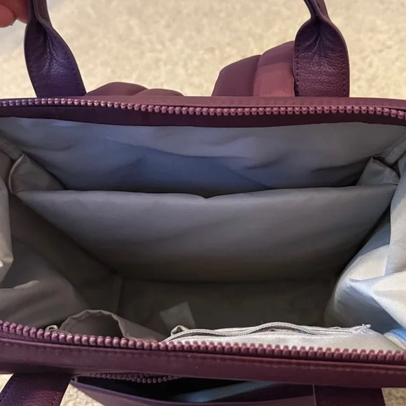 New Baggallini purple Backpack - Picture 2 of 6